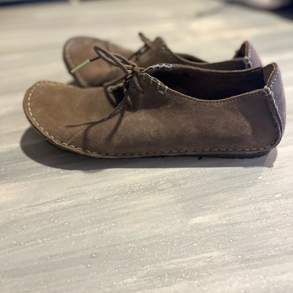 Clark’s Originals 9.5 womens shoes